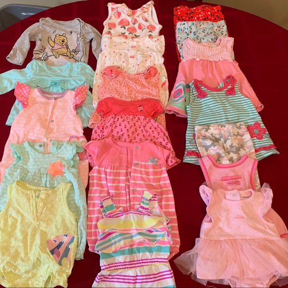 One piece baby girl - Picture 1 of 4